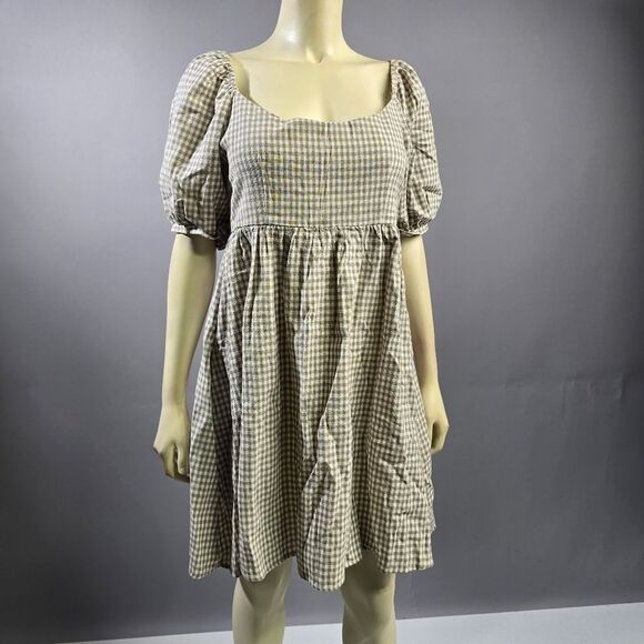 Pomander Place Smocked Mini Dress R7 - Picture 1 of 4